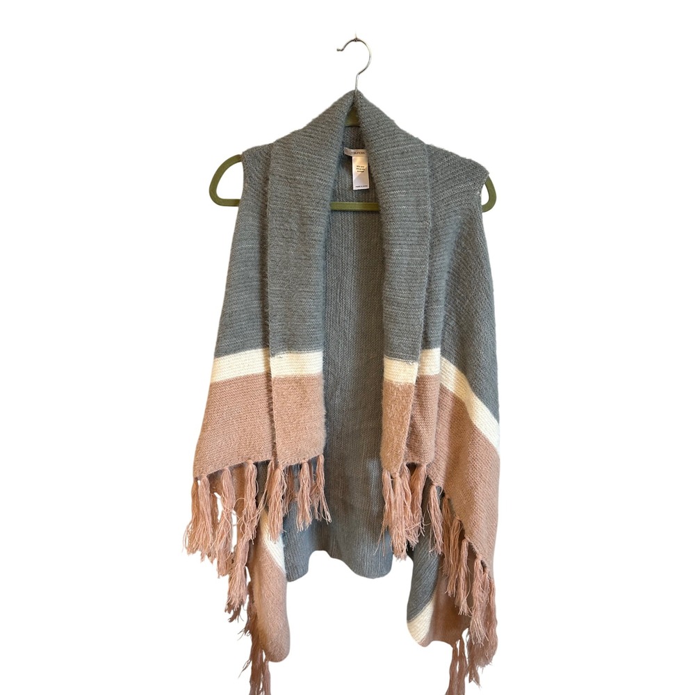 Maurices Sweater Vest Open Front Gray Pink White Fringe Sleeveless One Size